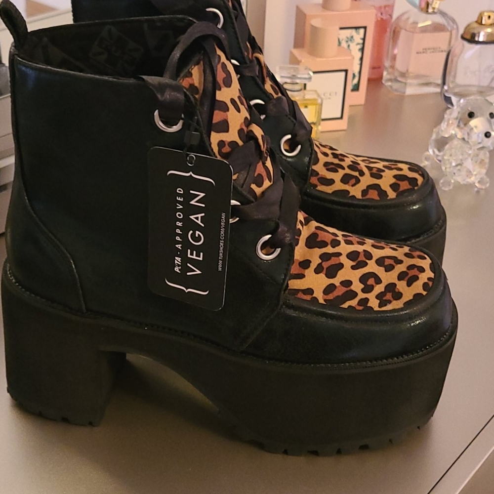 Platforms boots